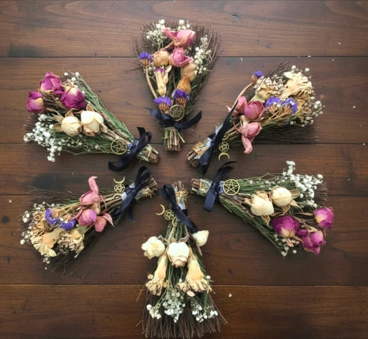 Mini Cinnamon Besoms/ Witches Brooms